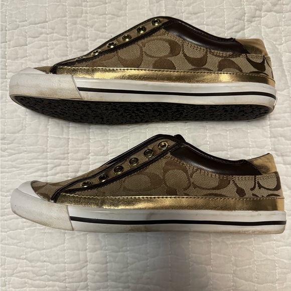 Coach sneakers metallic gold detailing in size 7 - Picture 3 of 9